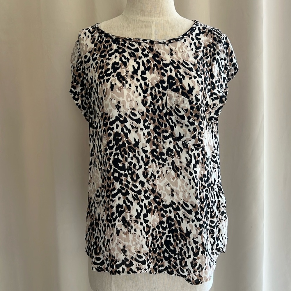 Joie cap sleeve 100% silk cheetah print top, size Medium
